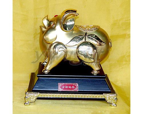 Fortune resin pig, picture