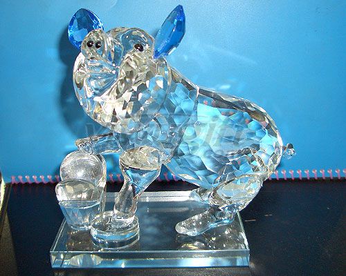 Crystal pig, picture