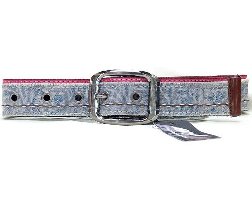 Scrub with pin buckle belt